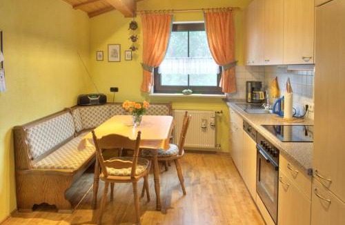 Schwarzenbach Apartment | Ferienwohnung Brigitte Frank
