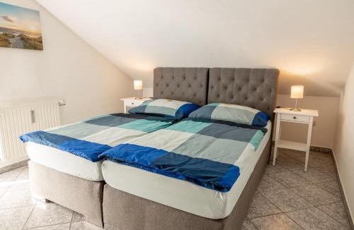 Unterneukirchen Apartment | Ferienwohnung Burghausen