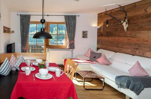 Schoenau am Koenigssee Apartment | Ferienwohnung Hirscheck