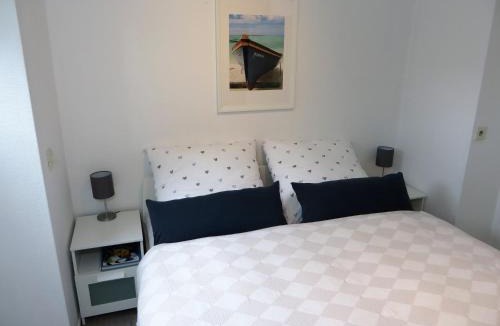 Fliegenberg Apartment | Ferienwohnung Elbe Diek