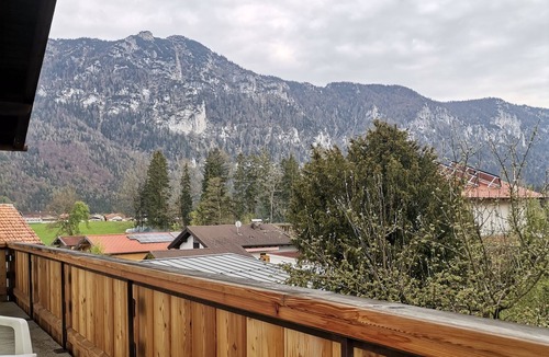 Eck House | Ferienwohnung für 2 bis 4 Personen, 2 Schlafzimmer, Balkon, 64 m²