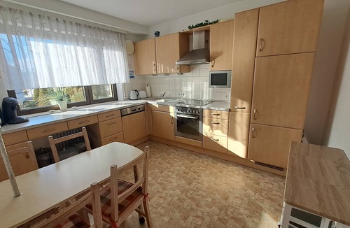 Glott Apartment | Ferienwohnung für bis zu 5 Personen mit Federkernmatratzen, top ausgestattete Küche und vielem Mehr