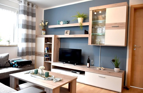Grossheubach Apartment | Ferienwohnung Familie Mechler