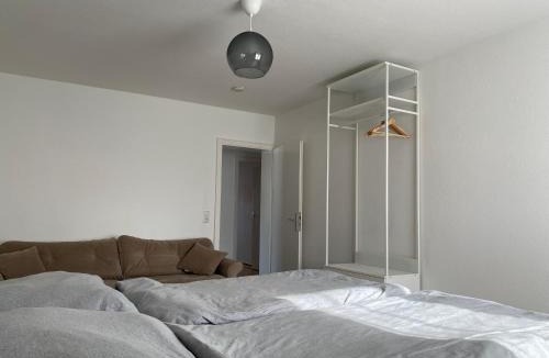 Nurnberger Land Apartment | Ferienwohnung Feucht OG NATURNAH Parkplatz WLAN