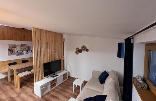 Flintsbach A. Inn House | Ferienwohnung Goasnstoi - mit HotTub und Bergblick im Inntal