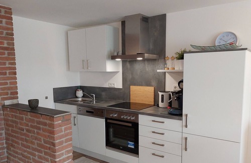 Moehnesee Apartment | Ferienwohnung Gabler 70qm, 1 Schlafzimmer, Duschbad, Kamin, Max. 2 Personen