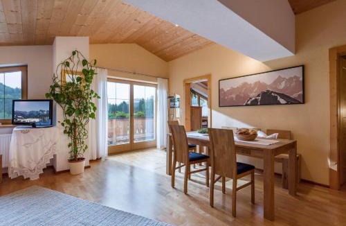 Steinberg am Rofan Apartment | Ferienwohnung Gasteiger