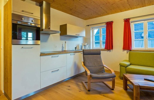 Hinterhermsdorf Apartment | Ferienwohnung "goldstein", 2 Schlafräume - Ferienhaus Winterbergblick