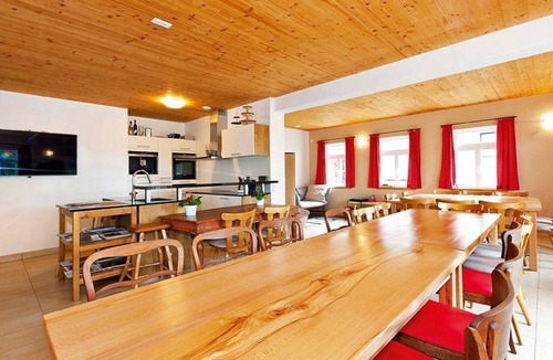 Hinterhermsdorf Apartment | Ferienwohnung "goldstein", 2 Schlafräume - Ferienhaus Winterbergblick