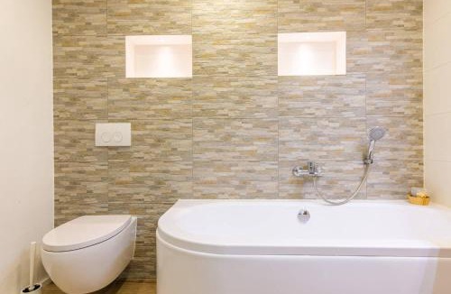 Schliersee Apartment | Ferienwohnung "Hirschbergsuite" - Mit Hotelfrühstück, Sauna, fast direkt am See