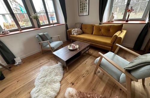 Pirna Apartment | Ferienwohnung Hortensie Rittergut Schloss Zehista Gutshaus