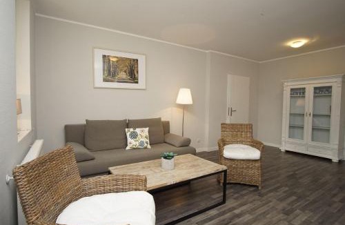 Gohren Apartment | Ferienwohnung im Bäderstil mit Wintergarten - Villa Maria FeWo Marie 33