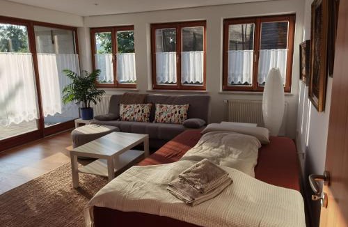 Deggendorf Apartment | Ferienwohnung Im Himmelreich, 83 qm, ruhig gelegen, optimal für Familien, Küche, Waschmaschine und Trockner