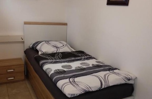 Zirndorf Apartment | Ferienwohnung J8-1, Playmobil Funpark Zirndorf Nürnberg
