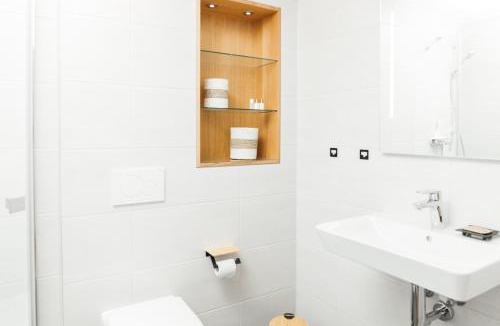 Scheidegg Apartment | Ferienwohnung Kaiserblick - Pool Sauna Bergsicht