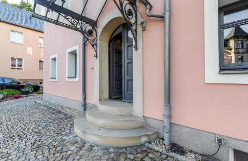 Buhlau/Weier Hirsch Apartment | Ferienwohnung Kraxlhütte Dresden