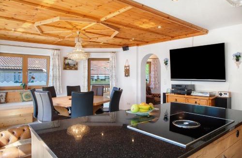 Mittenwald Apartment | Ferienwohnung Lapislazuli