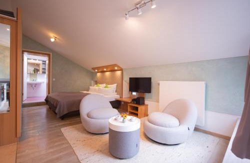 Pelham Apartment | Ferienwohnung Loggia