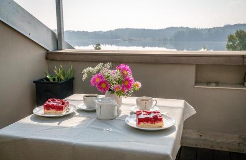Pelham Apartment | Ferienwohnung Loggia