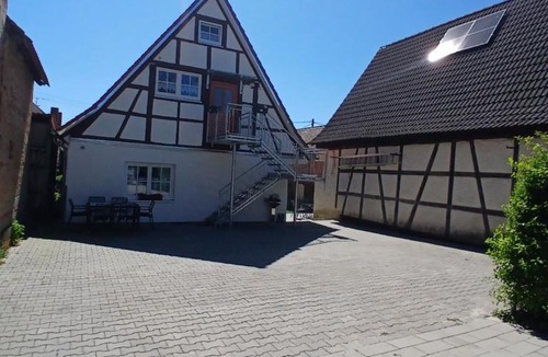 Eggolsheim Apartment | Ferienwohnung M&M mit Garten Ebenerdig 110qm 3 Zimmer 2x Bad