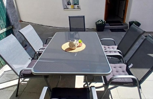 Eggolsheim Apartment | Ferienwohnung M&M mit Garten Ebenerdig 110qm 3 Zimmer 2x Bad