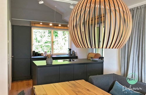 Grainbach Apartment | Ferienwohnung mit 2 Schlafzimmern für bis zu 5 Personen, 150qm mit Balkon