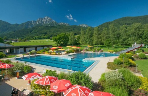 Aufham Apartment | Ferienwohnung mit 2 Schlafzimmern, Balkon