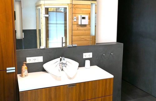 Feldwies Apartment | Ferienwohnung mit Balkon, 95qm für Max. 4 Personen