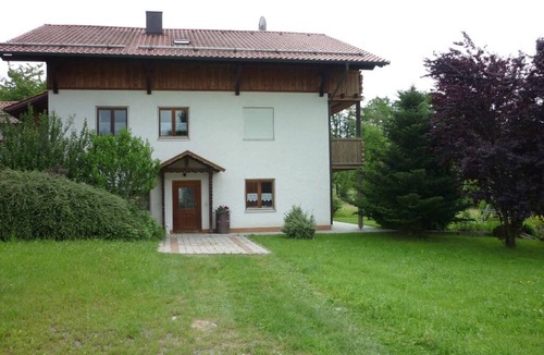 Bad Koetzting Apartment | Ferienwohnung mit überdachter Terrasse