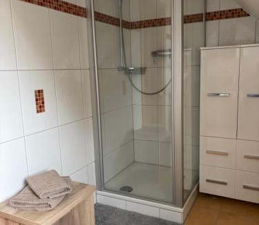 Hollenbach Apartment | Ferienwohnung mit Küche und Bad