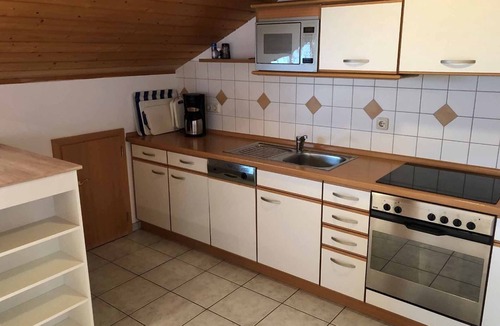 Windorf Apartment | Ferienwohnung mit tollem Ausblick, Terrasse und beheiztem Pool im Garten