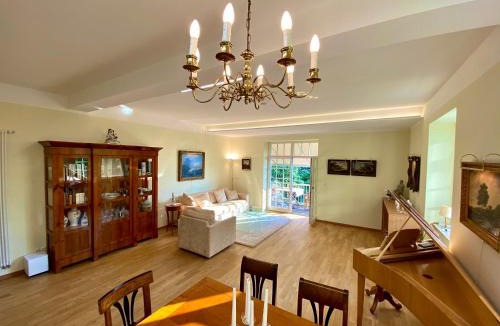 Loschwitz Apartment | Ferienwohnung Natur und Kunst