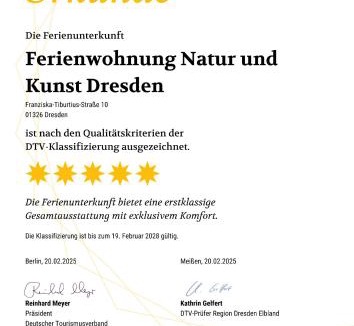 Loschwitz Apartment | Ferienwohnung Natur und Kunst