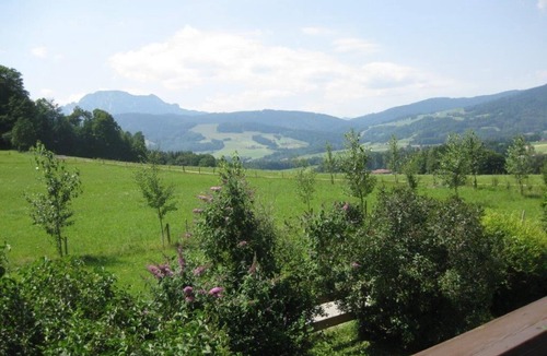 Anger Apartment | Ferienwohnung Nr. 3, 55 qm, 2 Schlafzimmer, Wohnzimmer mit Küchenzeile, 1 Zustellbett, Balkon, 4 Sterne, max. 5 Personen