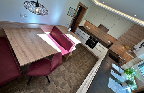 Mayrhofen Apartment | Ferienwohnung Nr. 4 für 8 Personen - Appartementhaus Zillertal