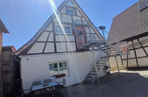 Eggolsheim Apartment | Ferienwohnung Ornela-Eggolsheim 4 Räume 120 qm auf zwei Etagen