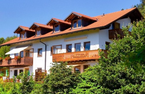 Bodenmais Apartment | Ferienwohnung Panoramablick 2 Südhanglage mit Terrasse. Bodenmais,Arber Region