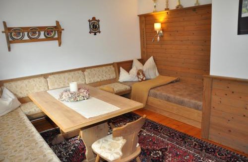 Schlitters Apartment | Ferienwohnung Pezzei
