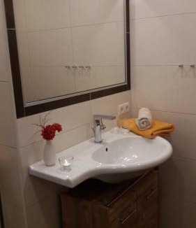 Hoarberg Apartment | Ferienwohnung Rahm