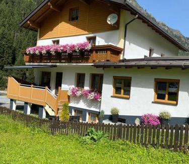 Sankt Leonhard im Pitztal Apartment | Ferienwohnung Rimml