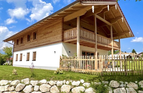Siegsdorf Apartment | Ferienwohnung Rosalie, 100m², 2 Schlafzi