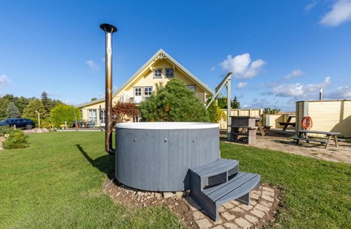 Wittenbeck Apartment | Ferienwohnung Sandnes im Haus Norway