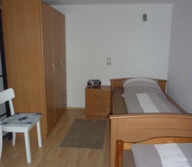 Deiningen Apartment | Ferienwohnung Saskia