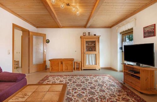 March Apartment | Ferienwohnung Schneider