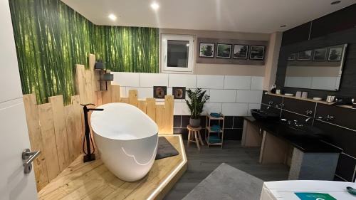Sundern Apartment | Ferienwohnung Schwalbe