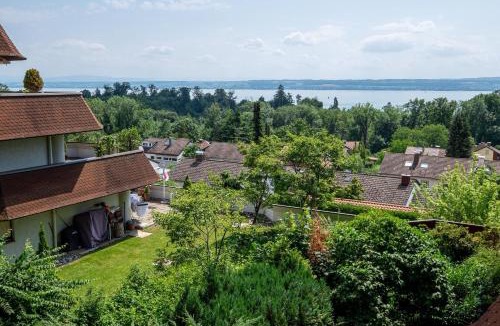 Meersburg Apartment | Ferienwohnung Sommerglück, ruhige Höhenlage mit Seeblick