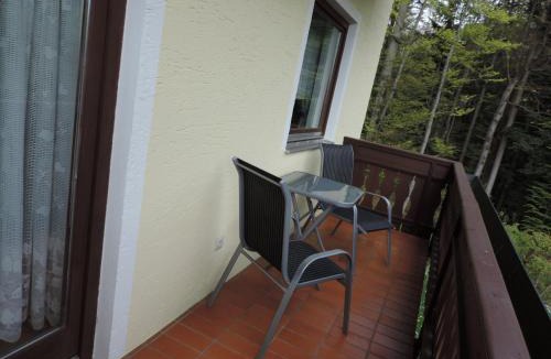 Oberkreuzberg Apartment | Ferienwohnung Waldoase am Fuchsenstein