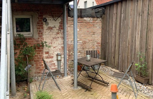 Kroeslin Apartment | Ferienwohnung Zur Alten Böttcherei - Ferienwohnung
