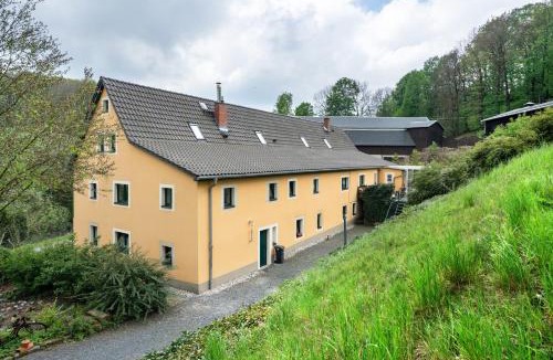 Berggieshubel Apartment | Ferienwohnungen 'am Waldrand'