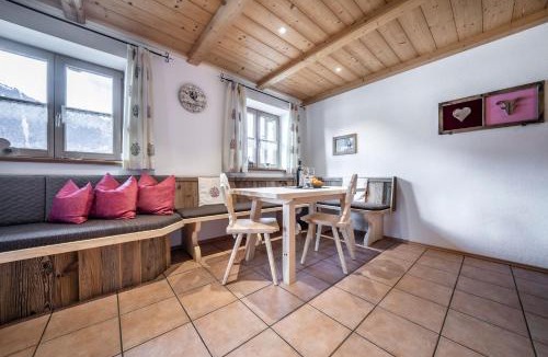Gilgenhofe Apartment | Ferienwohnungen am Lahnerbach